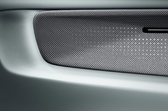 Polestar 4 8 of 14