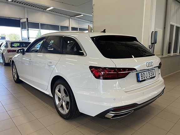 Audi A4 4 of 20