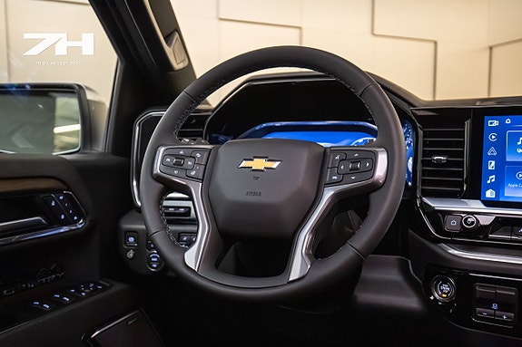 Chevrolet Silverado 1500 10 of 30