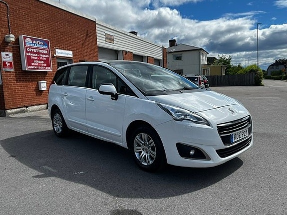 Peugeot 5008 2 of 11