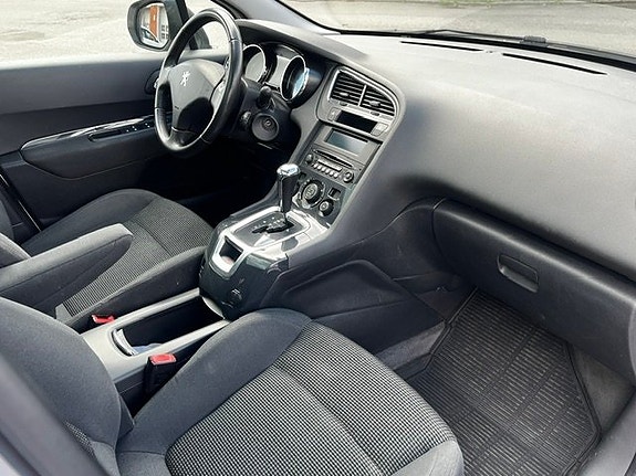 Peugeot 5008 6 of 11