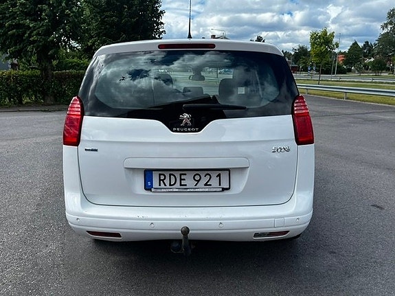 Peugeot 5008 5 of 11