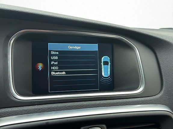 Volvo V40 20 of 30