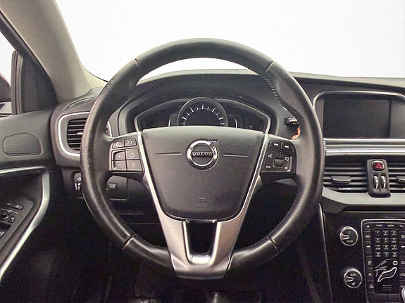 Volvo V40 14 of 30