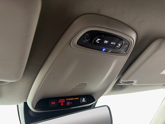 Volvo V40 19 of 30