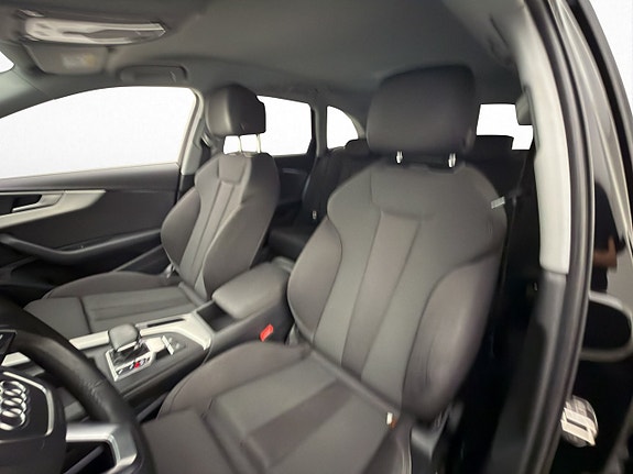 Audi A4 12 of 30