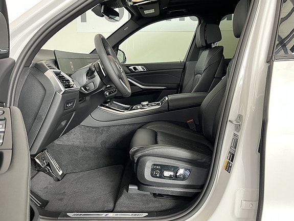 BMW X5 6 of 17