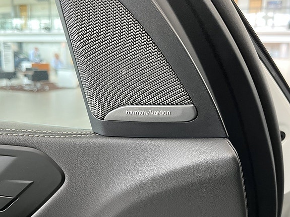 BMW X5 8 of 17