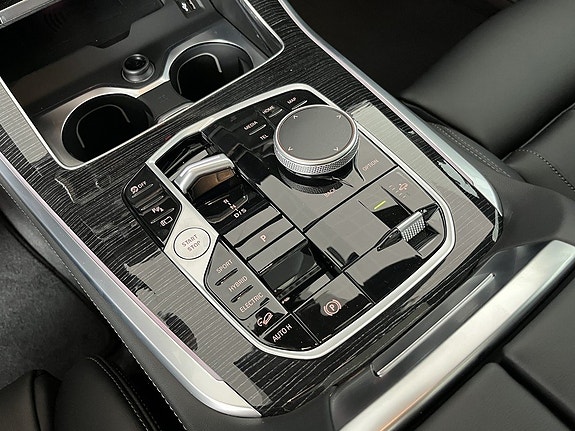 BMW X5 9 of 17