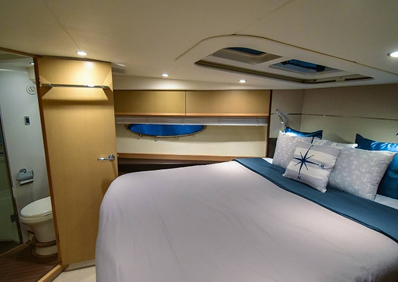 En Princess V52 i exceptionellt fint skick till salu 8 of 12