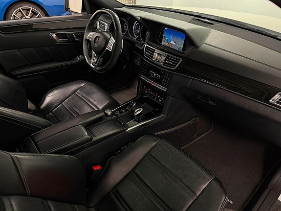 Mercedes-Benz E63 24 of 26