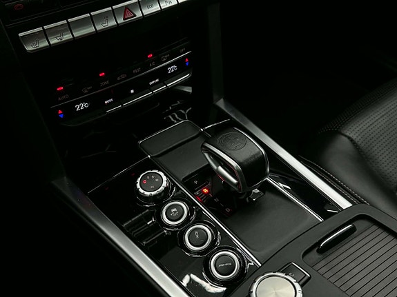 Mercedes-Benz E63 23 of 24