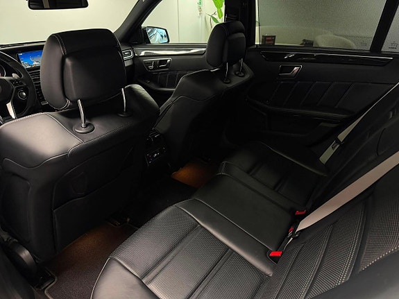 Mercedes-Benz E63 26 of 26