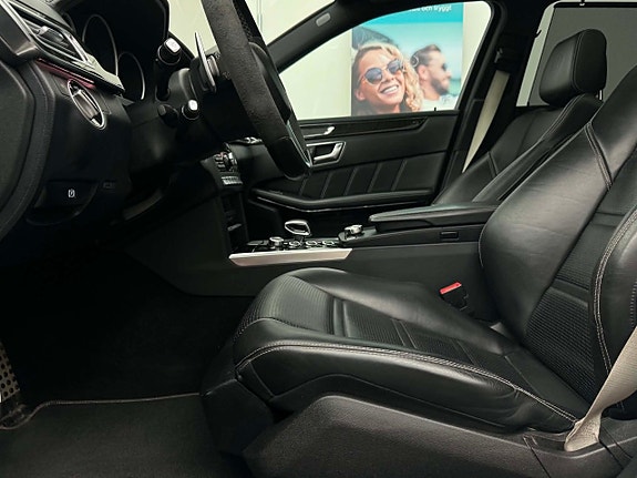 Mercedes-Benz E63 14 of 24