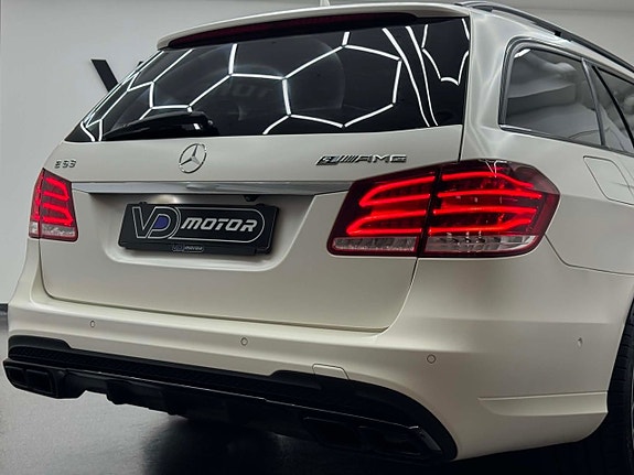 Mercedes-Benz E63 7 of 24