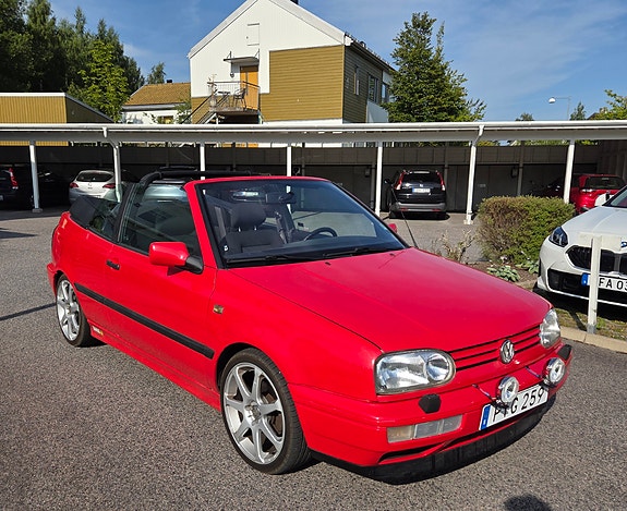 Volkswagen Golf III 2 of 6