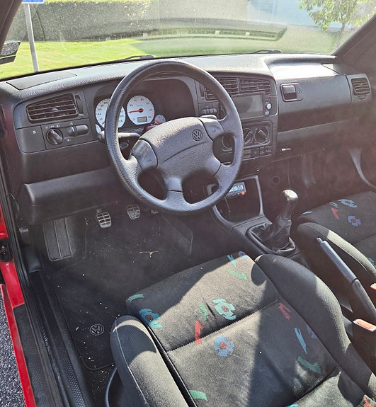 Volkswagen Golf III 4 of 6