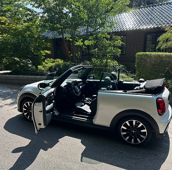 MINI Cooper 7 of 15