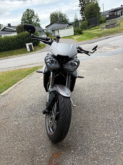 Triumph STREET TRIPLE RS 3 of 4