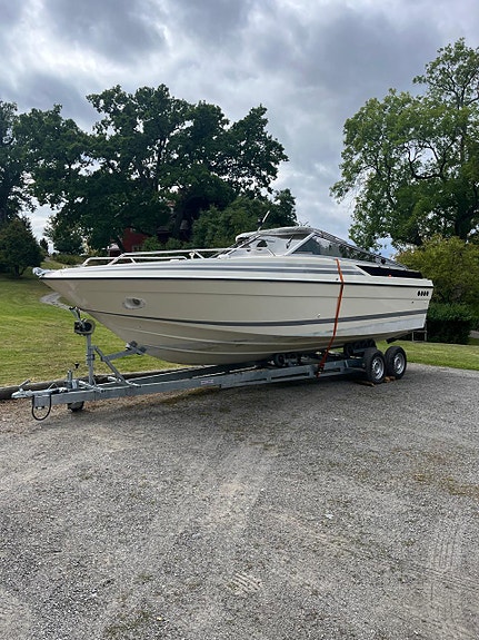 Sunseeker Portofino 25 – MerCruiser 496 MAG 375 hk – Dokumenterad renovering 2 of 7