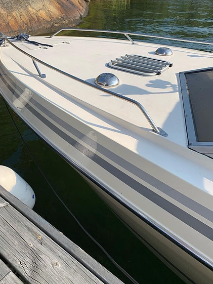 Sunseeker Portofino 25 – MerCruiser 496 MAG 375 hk – Dokumenterad renovering 4 of 7