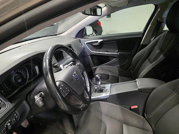Volvo V60 6 of 10