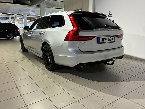 Volvo V90 10 of 14