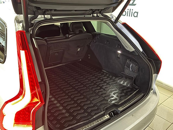 Volvo V90 13 of 14