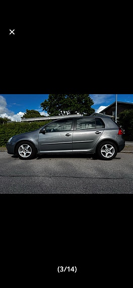 Volkswagen Golf V 2 of 9