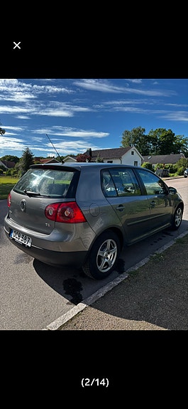 Volkswagen Golf V 3 of 9