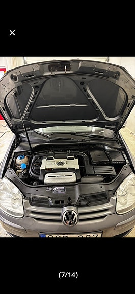 Volkswagen Golf V 5 of 9