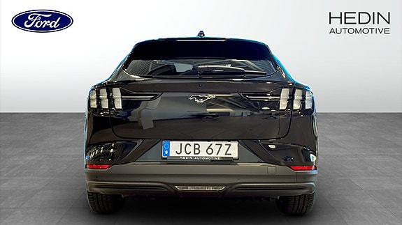 Ford Mustang Mach-E 7 of 12