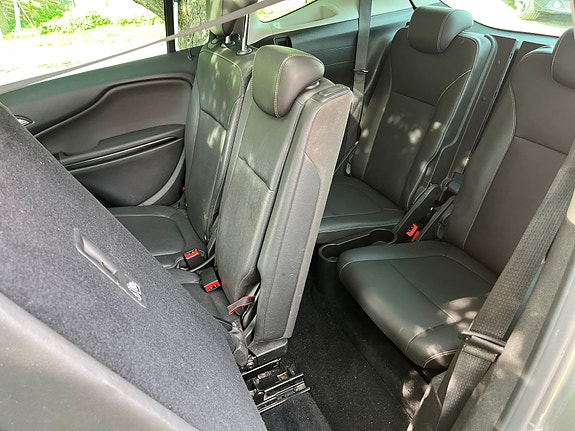Opel Zafira Tourer 9 of 11