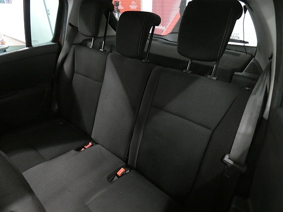 Renault Clio 14 of 16