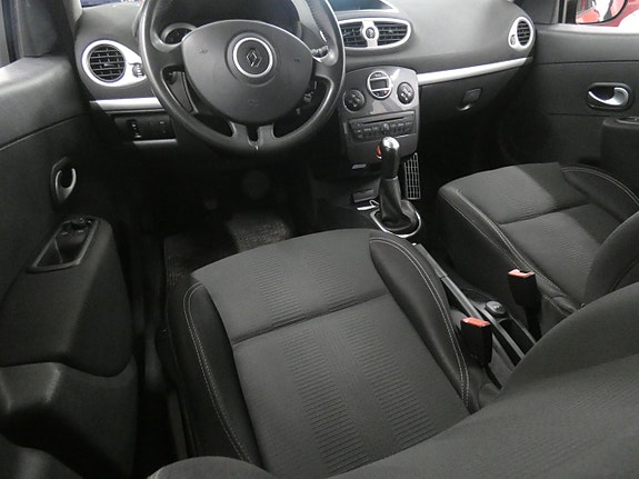 Renault Clio 7 of 16