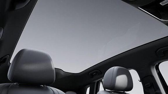 Mercedes-Benz GLA250 8 of 12