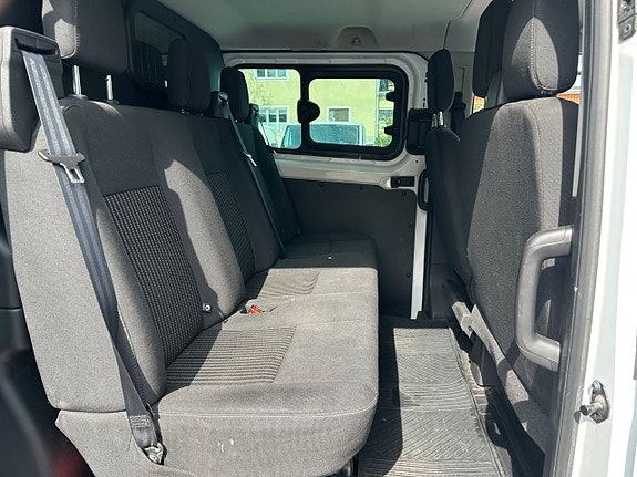 Ford Transit Custom 7 of 9