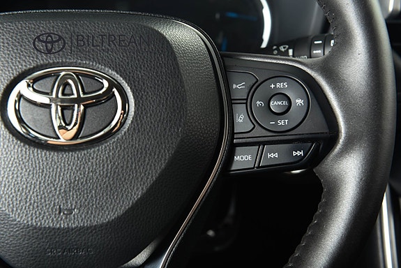 Toyota RAV4 14 of 29