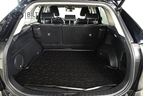 Toyota RAV4 9 of 29