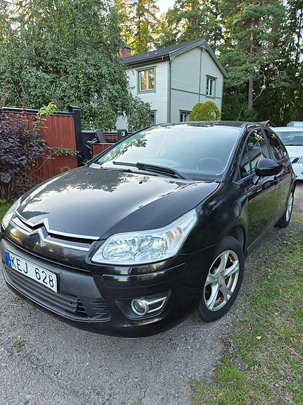 Citroen C4 2 of 10