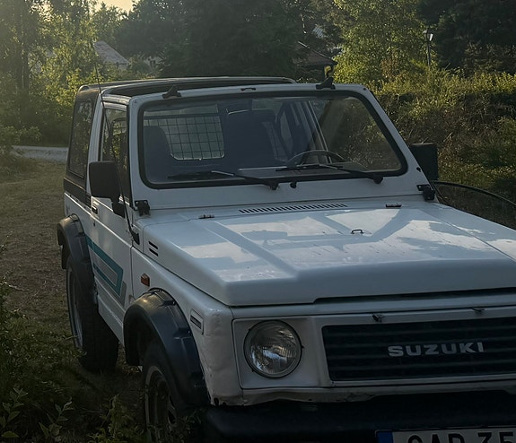 Suzuki Samurai 5 of 5