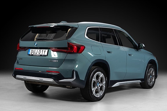 BMW X1 2 of 18