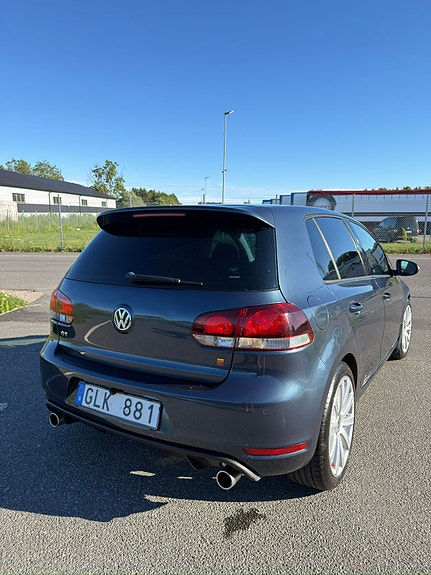 Volkswagen Golf VI 9 of 21