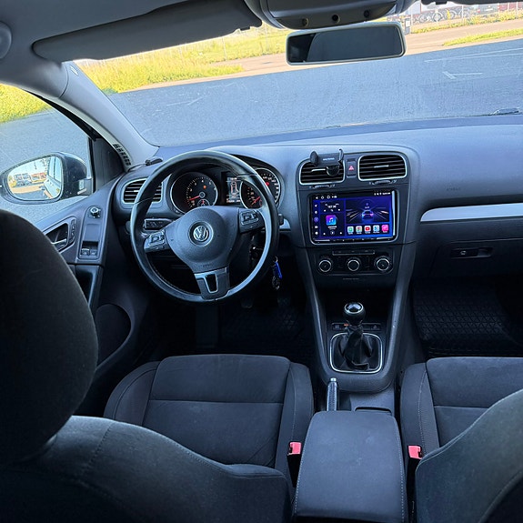 Volkswagen Golf VI 19 of 21