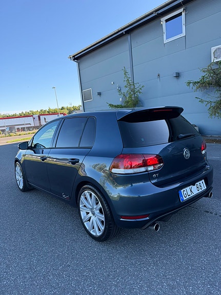 Volkswagen Golf VI 10 of 21