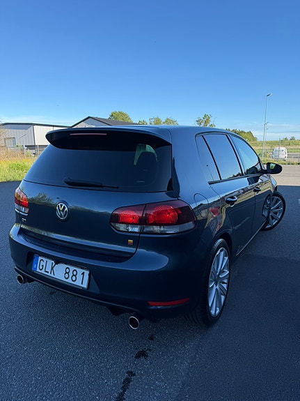 Volkswagen Golf VI 5 of 21