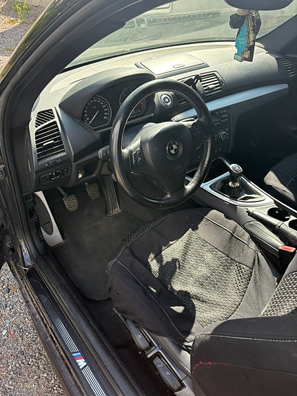 BMW 120d 4 of 7