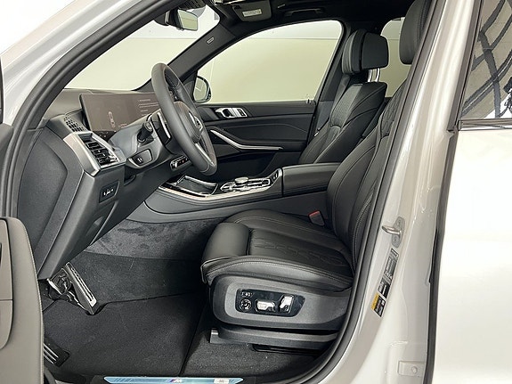BMW X5 7 of 16