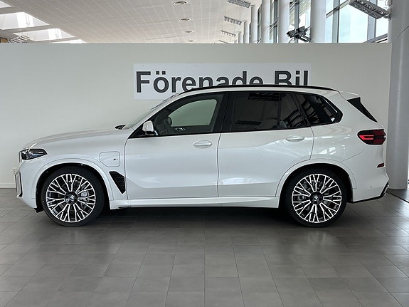 BMW X5 3 of 16