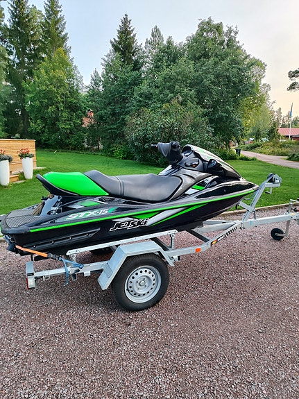 Kawasaki STX 15F 2 of 2